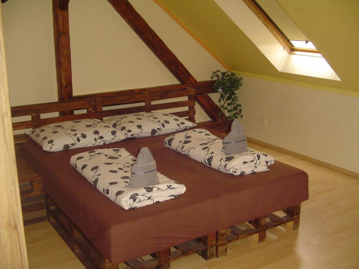 Villa Ametyst Štúrovo 外观 照片