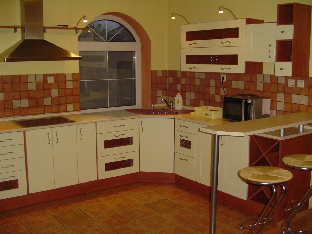 Villa Ametyst Štúrovo 外观 照片